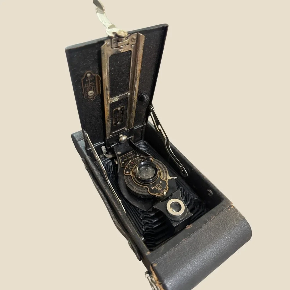 Kodak No. 2A Folding Autographic Brownie Camera Bausch & Lomb Ball Bearing VTG